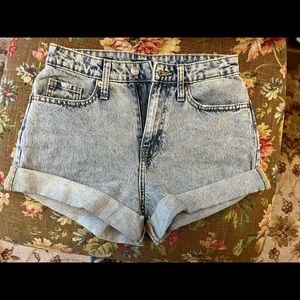 Brand new Jean shorts size 0